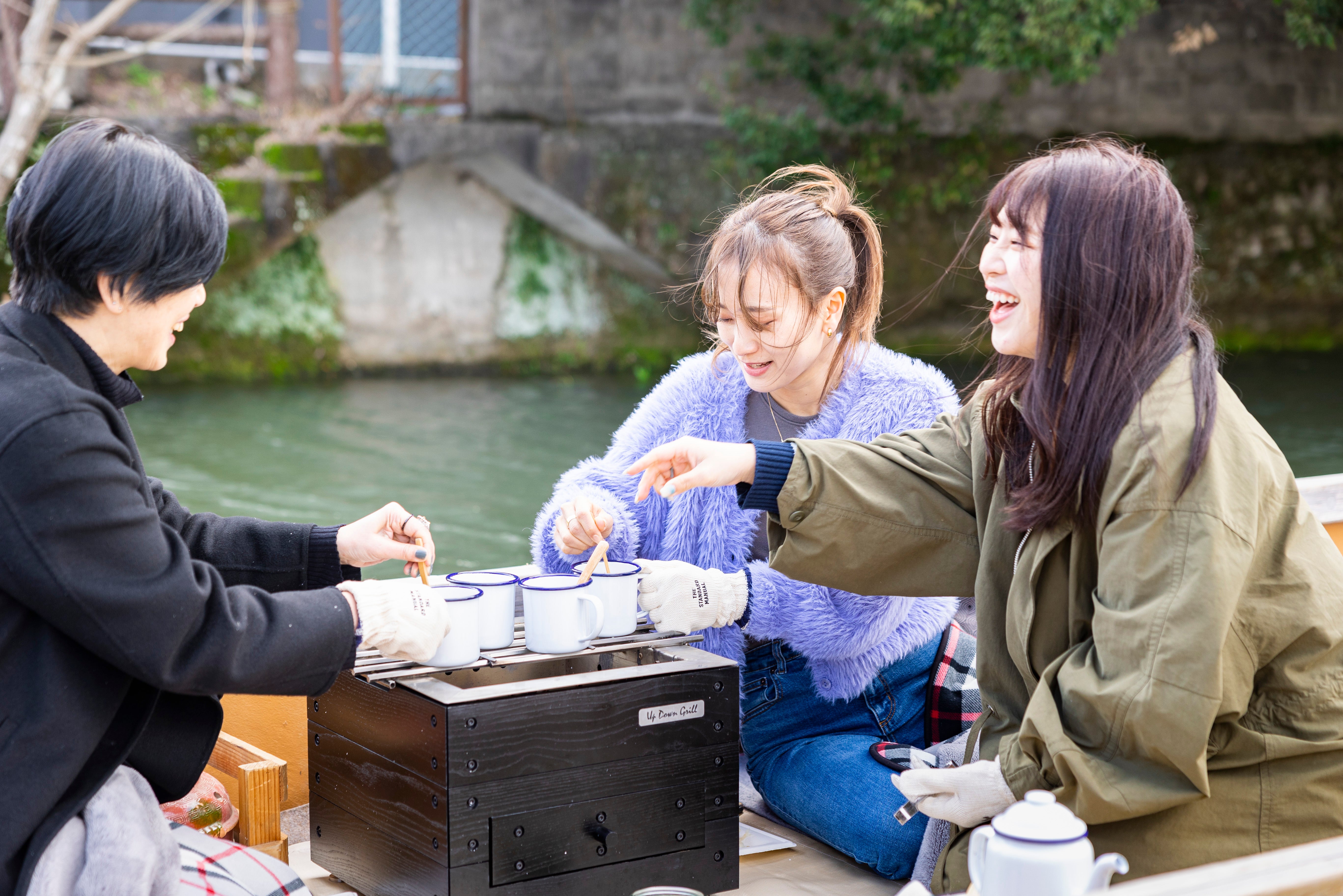 アップダウングリル/5色展開【木のピザ窯で新しいアウトドア料理体験を】