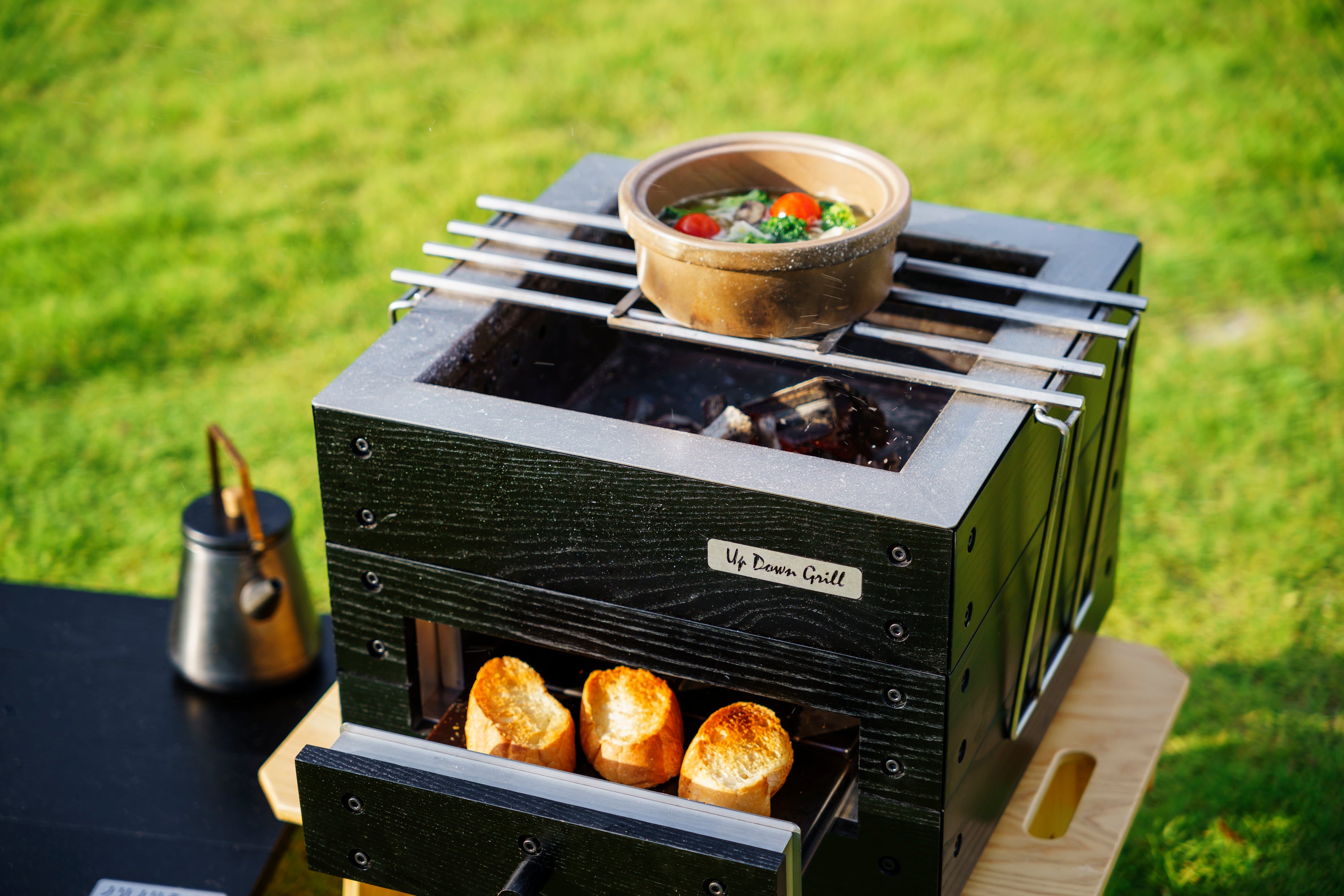 アップダウングリル/5色展開【木のピザ窯で新しいアウトドア料理体験を】