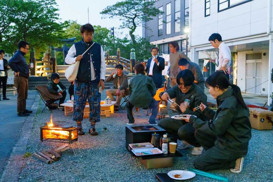 アップダウングリル/5色展開【木のピザ窯で新しいアウトドア料理体験を】